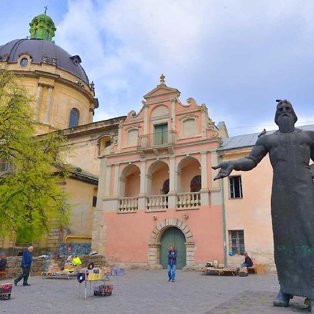 Apartment On Filatova 10/1 Lviv Dış mekan fotoğraf